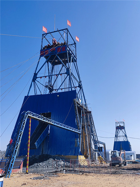 陜煤建設礦建三公司小保當一號礦井二號進、回風立井順利完工