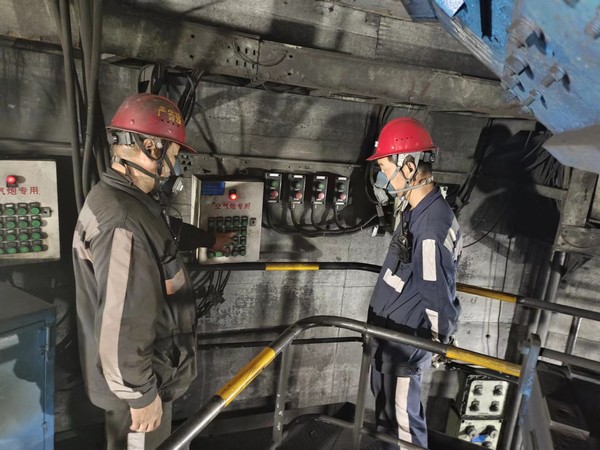 陜煤建設(shè)洗選煤運(yùn)營公司澄合山陽運(yùn)營項(xiàng)目部：喜逢金秋碩果時(shí)，不忘思源記師恩