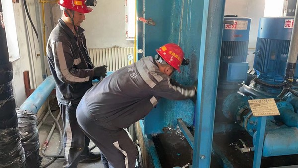 陜煤建設(shè)洗選煤運(yùn)營(yíng)公司檸條塔運(yùn)營(yíng)項(xiàng)目部：供熱設(shè)備檢修忙 冬季“溫暖”有保障
