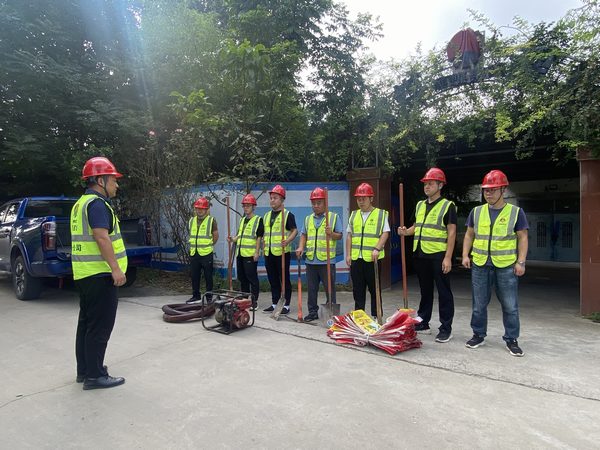 陜煤建設(shè)路橋分公司渭南項(xiàng)目部多舉措牢筑防汛“安全堤”