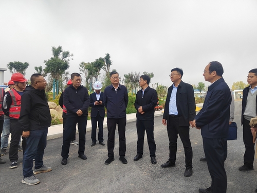 榆林市委副書(shū)記、市委黨校校長(zhǎng)李雄斌一行蒞臨榆林市委黨校新校區(qū)建設(shè)項(xiàng)目檢查指導(dǎo)工作