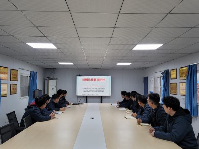 陜煤建設(shè)韓城分公司：青年建功正當(dāng)時(shí) 百日安全勇?lián)?dāng)