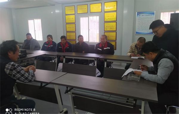 陜煤建設天工公司土建四部：體貼關(guān)愛農(nóng)民工 安“薪”情暖回家路