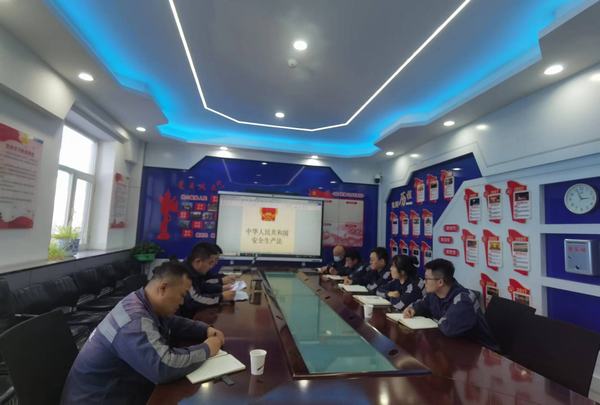 陜煤建設(shè)洗選煤運(yùn)營公司紅柳林洗煤廠項(xiàng)目部：“三過硬” 點(diǎn)燃黨建“紅色引擎”