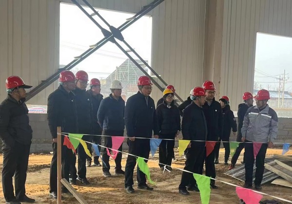 陜煤集團副總經(jīng)理杜平一行蒞臨韓城煤矸石項目檢查指導(dǎo)工作