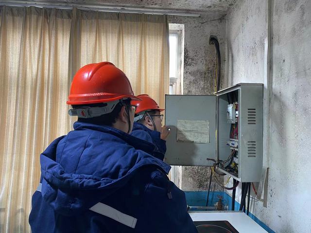 陜煤建設(shè)韓城分公司張家峁項目部：“青”盡全力助推項目建設(shè)高質(zhì)量進行