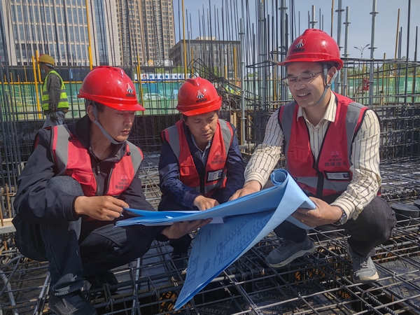 陜煤建設(shè)榆林公司榆溪圣境項(xiàng)目部：堅(jiān)守現(xiàn)場(chǎng)，做質(zhì)量的捍衛(wèi)者