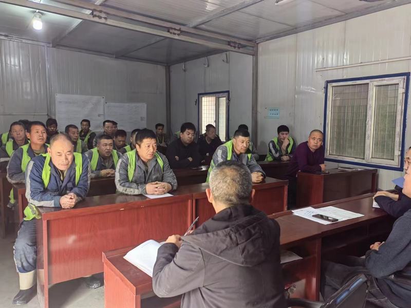 陜煤建設(shè)煤礦運營服務(wù)分公司：開展學習新《煤礦安全生產(chǎn)條例》筑牢安全基石