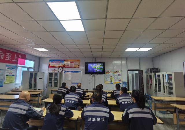 陜煤建設(shè)洗選煤運(yùn)營公司紅柳林洗煤廠項目部黨支部：強(qiáng)化紀(jì)律意識 檢驗學(xué)習(xí)成效