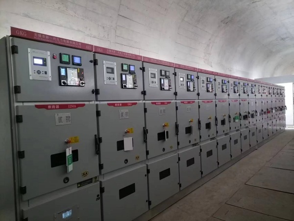 陜煤建設(shè)機(jī)電安裝公司鏡鐵山礦中央變電所及機(jī)站變電所正常投運(yùn)