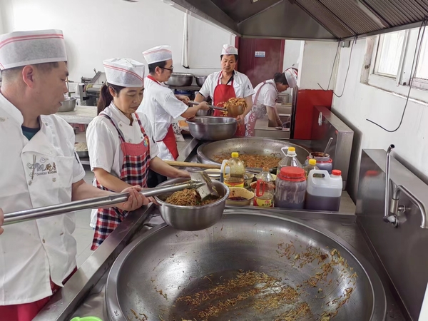 陜煤建設煤礦運營服務分公司：弘揚勤儉節(jié)約風 引領文明“新食尚”