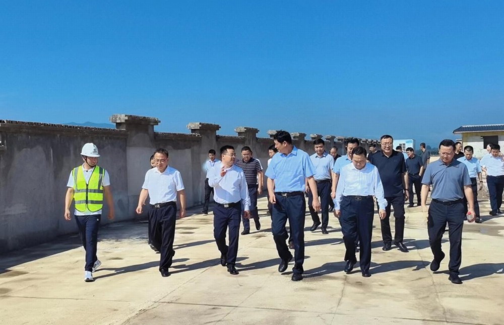 陜煤建設(shè)綠宇公司：咸陽市委常委、副市長羅軍蒞臨陜煤建設(shè)綠宇公司承建的淳化縣殯葬服務(wù)設(shè)施建設(shè)項目指導(dǎo)工作