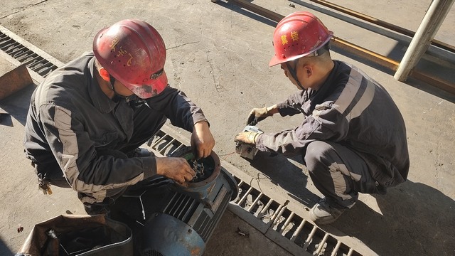 陜煤建設(shè)洗選煤運(yùn)營公司澄合山陽運(yùn)營項(xiàng)目部:“熱辣滾燙”的初秋，用汗水澆灌辛勤之花