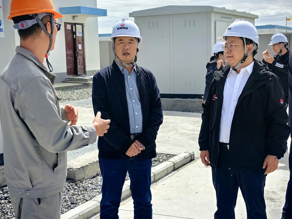 陜煤集團安全生產(chǎn)督導(dǎo)組深入天工公司開展三季度安全生產(chǎn)大檢查