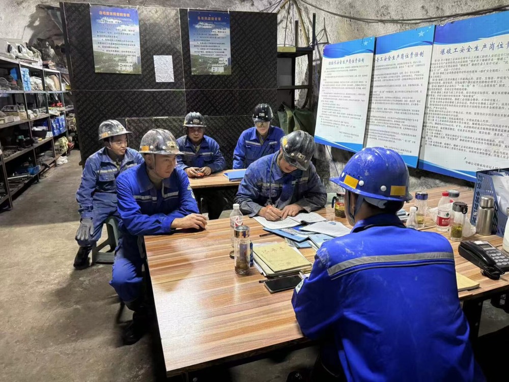 陜煤建設(shè)礦建三公司：“雙節(jié)”將至，安全“置頂”