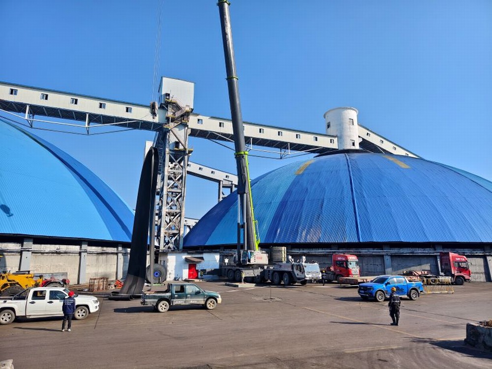 陜煤建設(shè)洗選煤運(yùn)營(yíng)公司第三項(xiàng)目部：風(fēng)雨無(wú)阻保生產(chǎn)，103 膠帶機(jī)更換帶面工程紀(jì)實(shí)