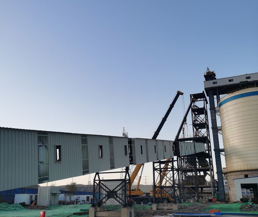 陜煤建設(shè)天工公司土建第二十五項(xiàng)目部：細(xì)化“人、材、機(jī)”管理，助力棧橋順利吊裝