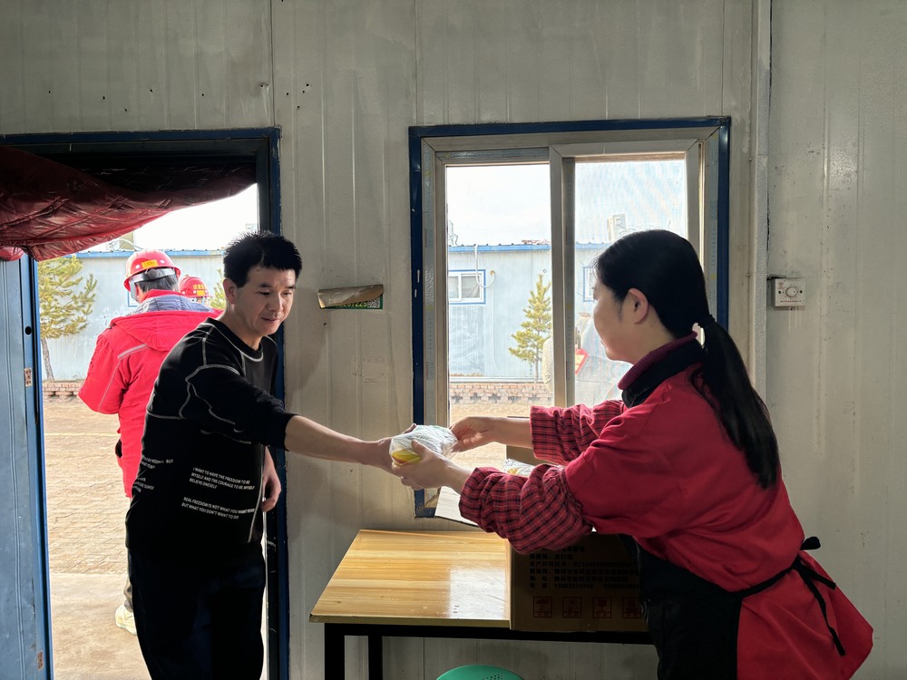 陜煤建設(shè)礦建二公司郭家灘項(xiàng)目部：改善職工生活，助力安全生產(chǎn)