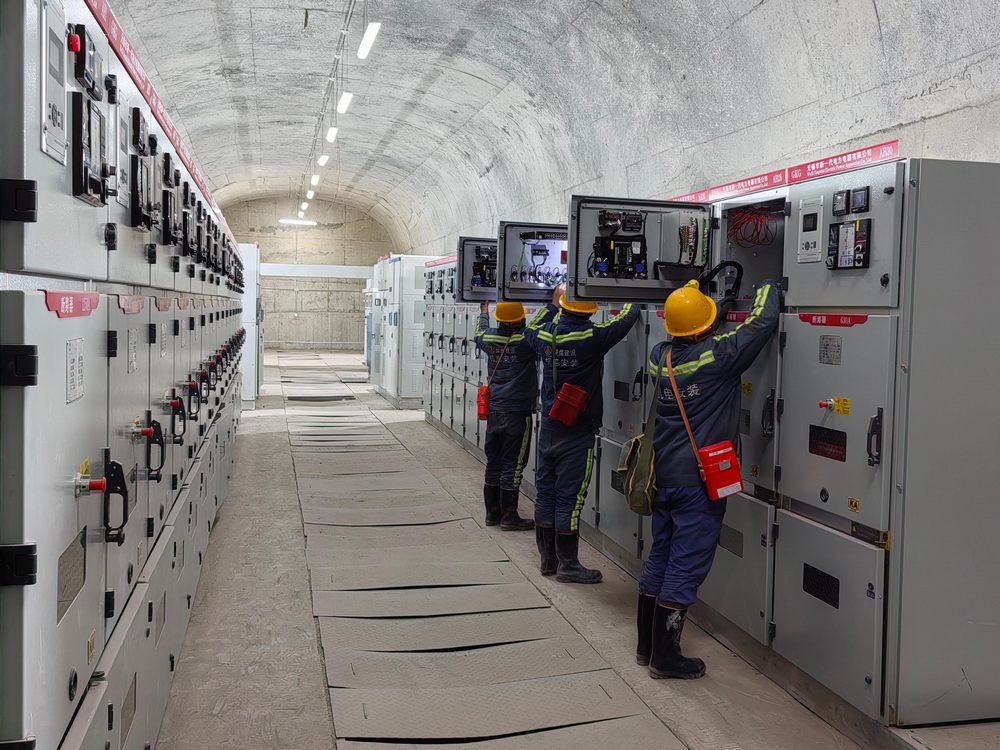 陜煤建設(shè)機(jī)電安裝公司酒鋼項(xiàng)目部：電氣安裝圓滿收官，安全質(zhì)量鑄就口碑