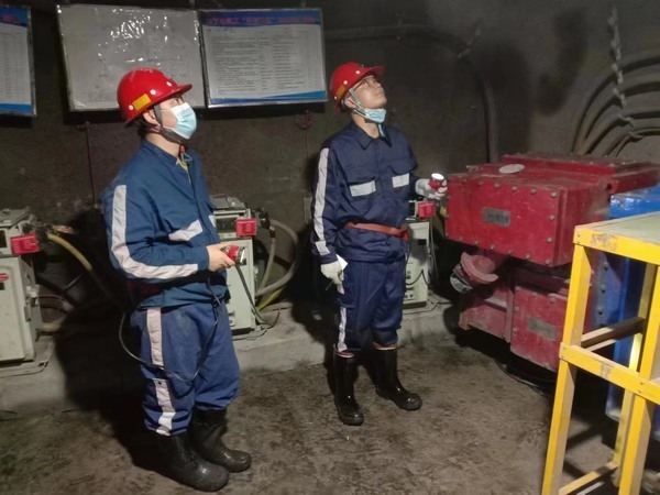 陜煤建設(shè)煤礦運(yùn)營服務(wù)分公司：學(xué)實(shí)兩會(huì)精神 促企穩(wěn)健發(fā)展