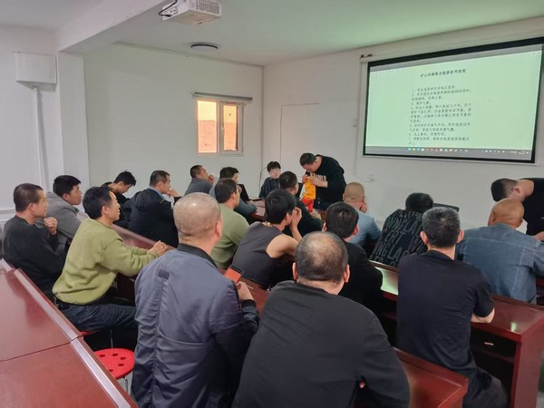 陜煤建設(shè)煤礦運營服務(wù)分公司：“五一”堅守不停學(xué) 安全培訓(xùn)不打烊