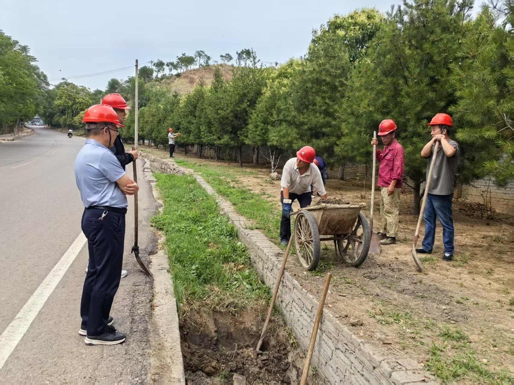 安全生產(chǎn)月超燃行動！清淤攻堅顯身手 巧思護墻守安全
