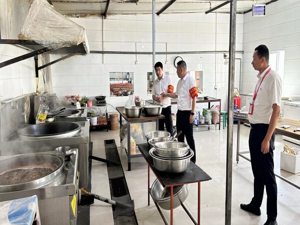 陜煤建設煤礦運營服務分公司：職工代表巡視為生產安全“把診問脈”