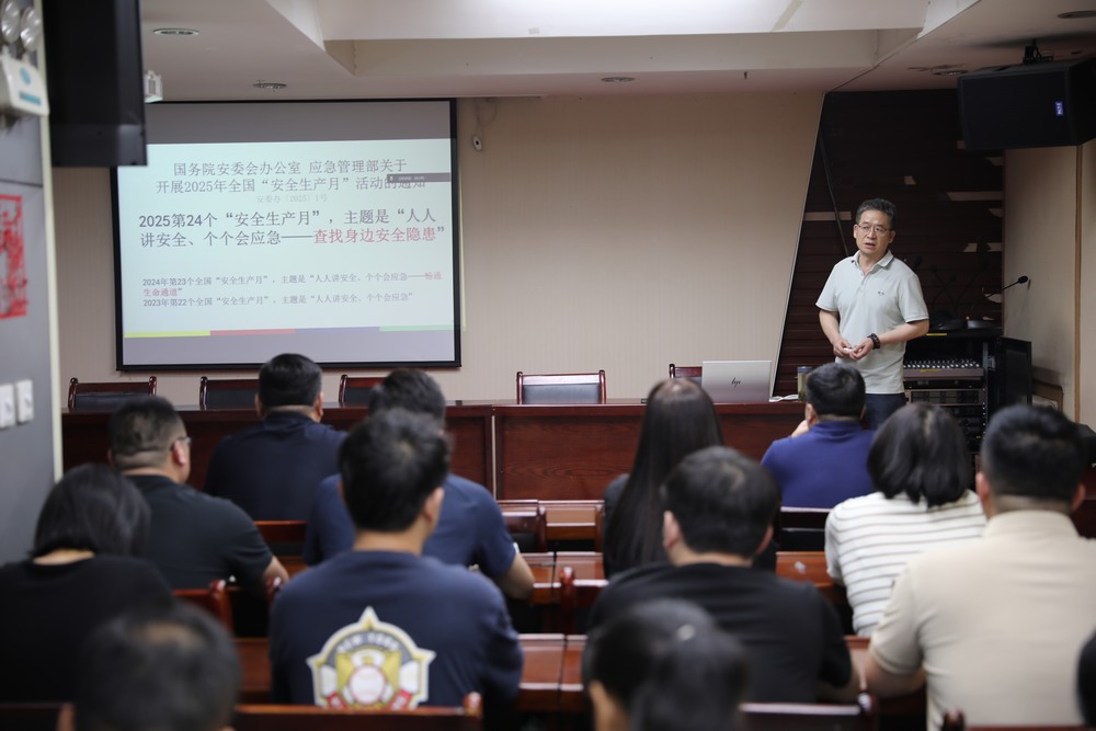 陜煤建設(shè)路橋分公司以宣傳為墨，繪就安全發(fā)展新圖景