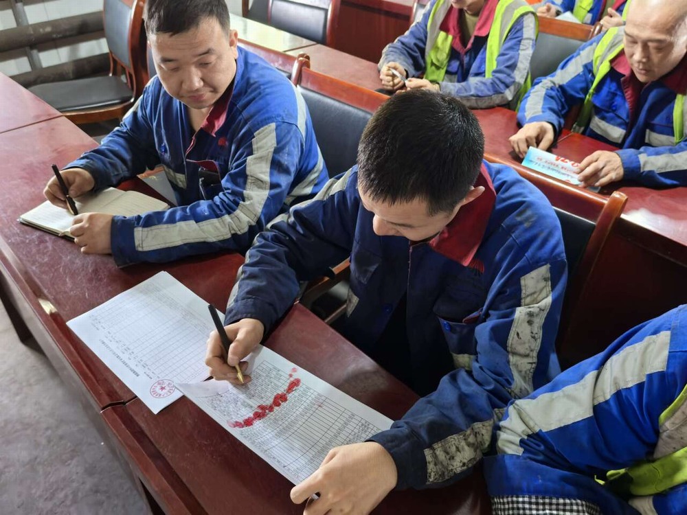 陜煤建設(shè)洗選煤運(yùn)營(yíng)公司：“科技賦能+制度護(hù)航”?實(shí)現(xiàn)農(nóng)民工工資發(fā)放“零拖欠”