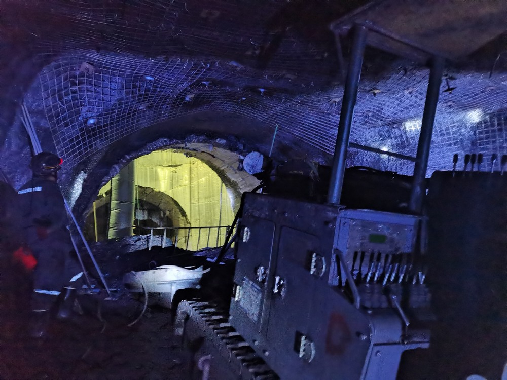  捷報！陜煤建設礦建二公司郭家灘項目部關(guān)鍵工程安全順利貫通