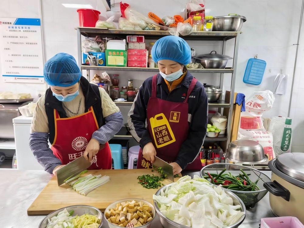陜煤建設(shè)洗選煤運(yùn)營公司第五項(xiàng)目部：以民聲“溫度”標(biāo)注幸?！翱潭取?></div>
                                <div   id=