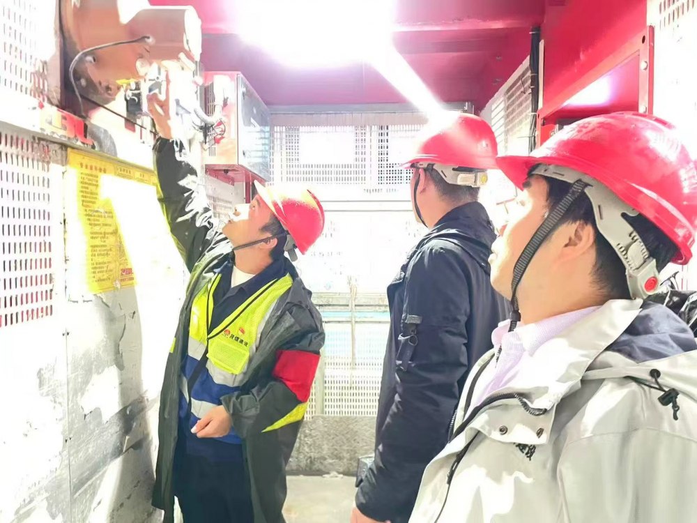 陜煤建設(shè)韓城分公司土建二項(xiàng)目部：黨團(tuán)同心聚合力 匠心筑夢譜新篇