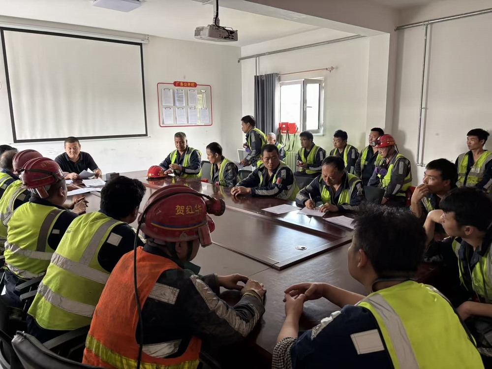 陜煤建設(shè)洗選煤運(yùn)營公司第五項(xiàng)目部：“四個(gè)強(qiáng)化” 打好歲末年初安全生產(chǎn)主動(dòng)仗